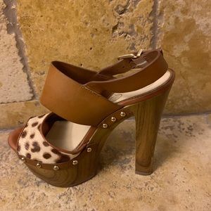Jessica Simpson animal print platform shoes size 6